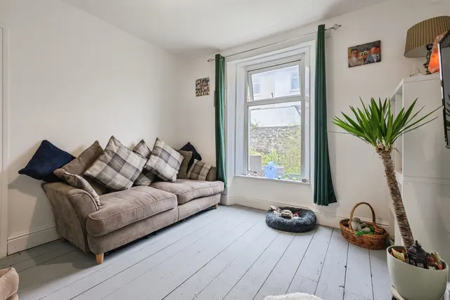 Sidmouth Cottages, Plymouth, PL4, photo 2