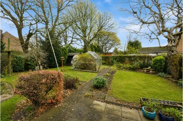 Photo 2 — Waterloo Lane, Skellingthorpe. Lincoln