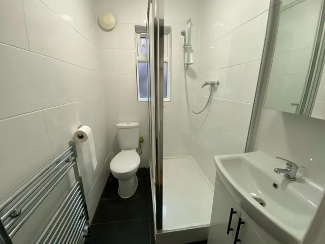 Grafton Road, Bedford, MK40, photo 3