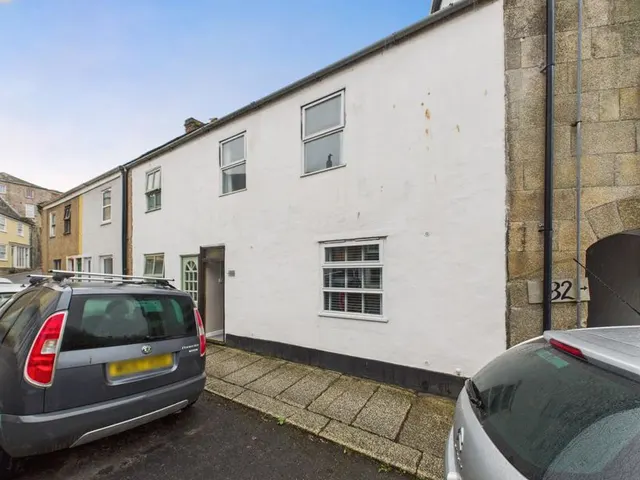 Church Street, Helston, photo 1