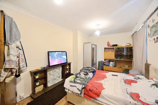 The Clarksons, Barking, IG11, photo 3