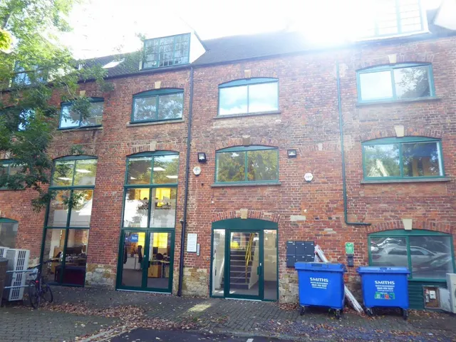 Long Street, Dursley, GL11, photo 2