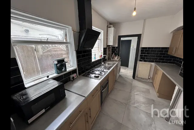 Dallow Road, Luton, LU1, photo 3