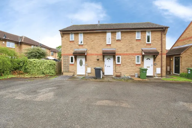 Whitacre, Peterborough, photo 1