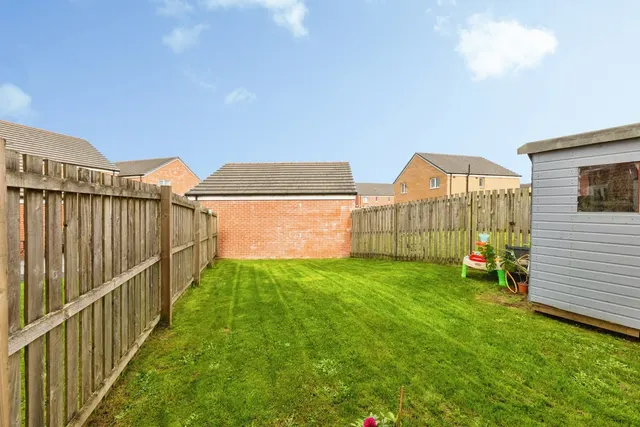 Maes Macsen, Carmarthen, SA31, photo 2