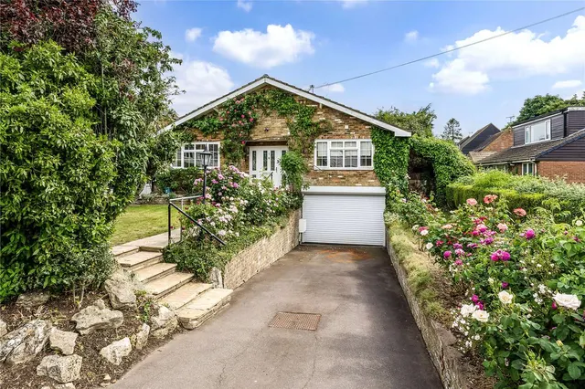 Singlets Lane, Flamstead, St. Albans, Hertfordshire, AL3 8EP, photo 1