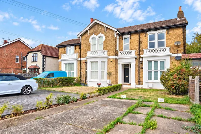 Park Crescent, DA8, photo 1
