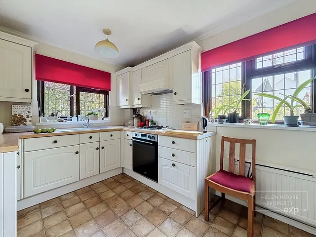 Church Close, Yealmpton, photo 1