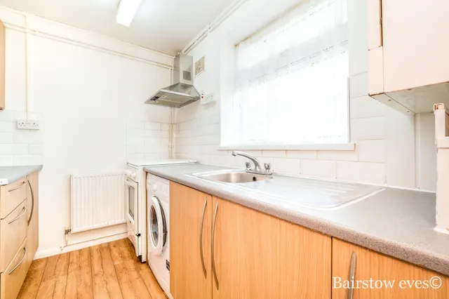 Photo 3 — Florence Root House, Redbridge IG4 5HB