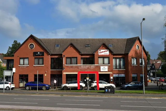Bury New Road, Prestwich, M25, photo 1