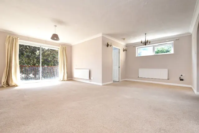 Durham Avenue, Bromley, BR2, photo 3