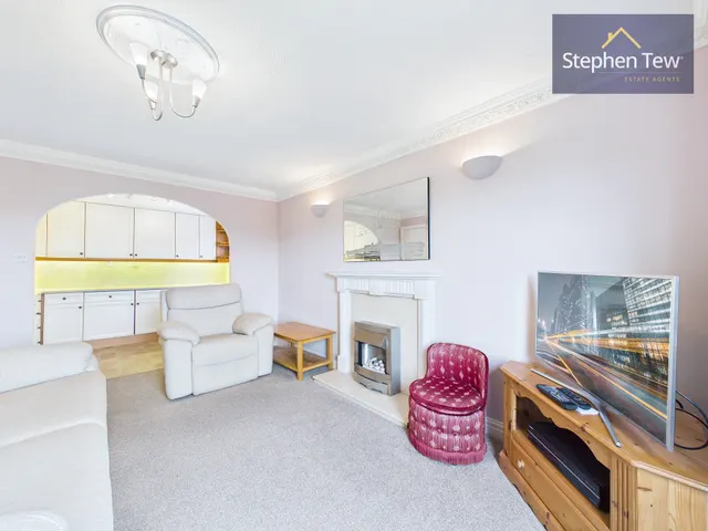 Windsor Court, Poulton-Le-Fylde, FY6, photo 3