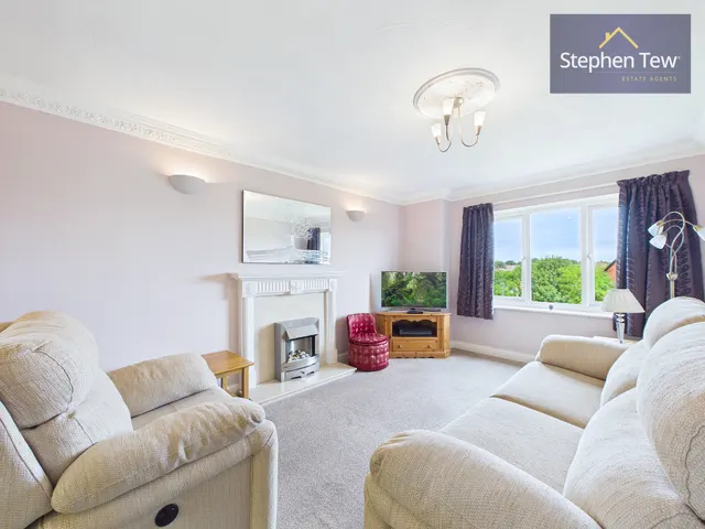 Windsor Court, Poulton-Le-Fylde, FY6, photo 2