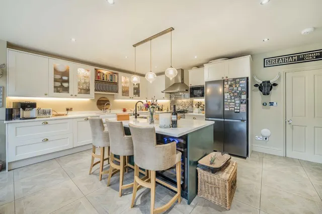 Lewin Road, SW16, photo 3