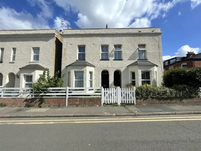 The Lynch, Uxbridge