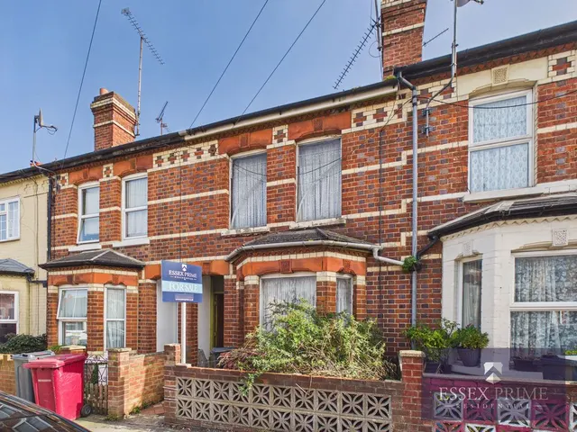 Elm Lodge Avenue, Reading RG30 2SR, photo 1