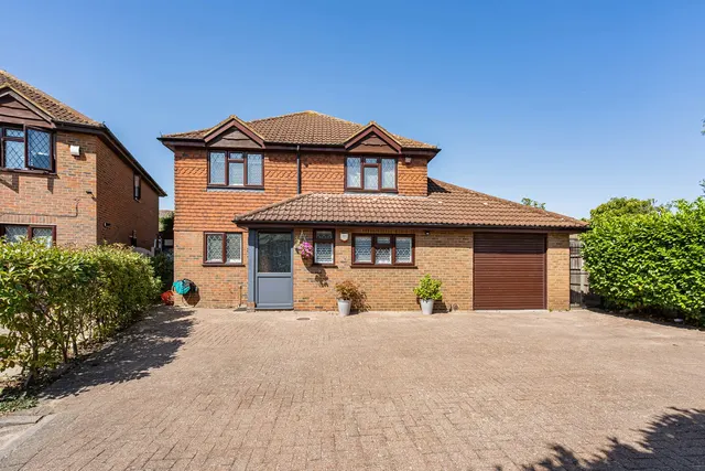 Juniper Gardens, Sunbury-on-Thames, TW16, photo 1