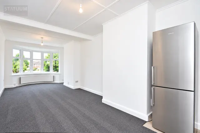 Waltham Way, Chingford, E4, photo 3