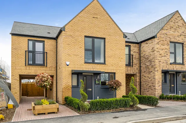 Sundew Way, Winchester, SO22, photo 1
