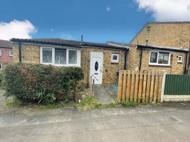 Ochre Dike Lane, Waterthorpe, S20, photo 1