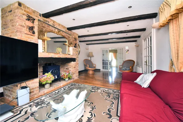 Croydon Lane, Banstead, SM7, photo 2