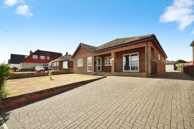 Higham Road, Rochester, photo 1