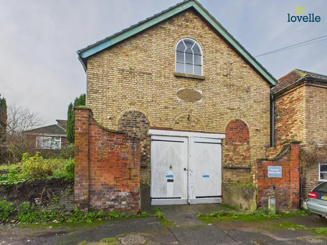 High Street, Binbrook, LN8, photo 1