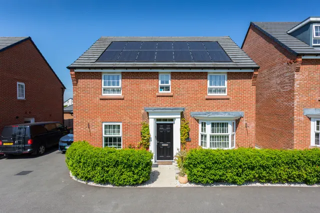 Newmarket Drive, Fulwood, PR4, photo 1