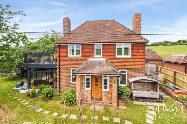 Bull Farm, Lovedon Lane, photo 1