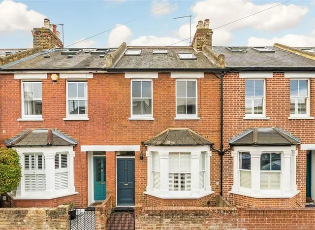 Victor Road, Teddington, TW11, photo 1