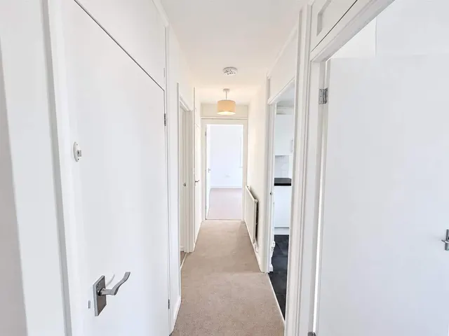 Hanover Way, Windsor, SL4, photo 3