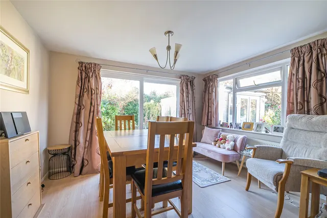 Liberty Lane, Addlestone, KT15, photo 3