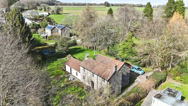 Back Road, Chepstow, NP16, photo 2