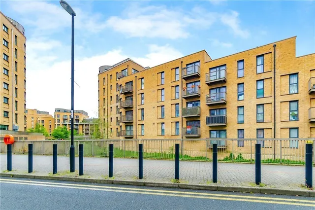 Cabot Close, Croydon, CR0, photo 1