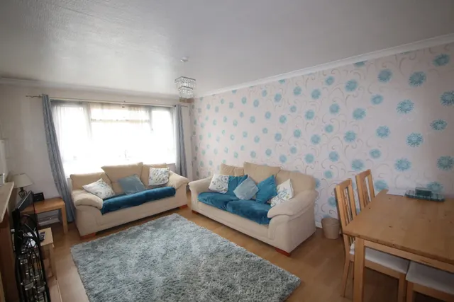 Barton Close, Bexleyheath, photo 1