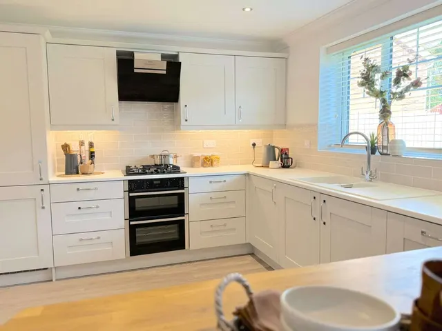 Photo 3 — Lakeside, Hall Road, Blundeston, Lowestoft, NR32 5BG