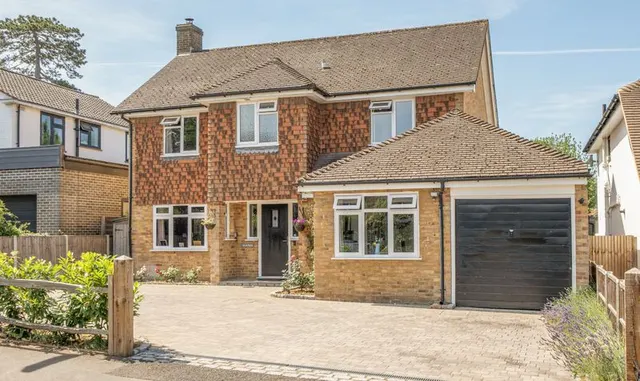 Old Court, Ashtead, KT21, photo 1