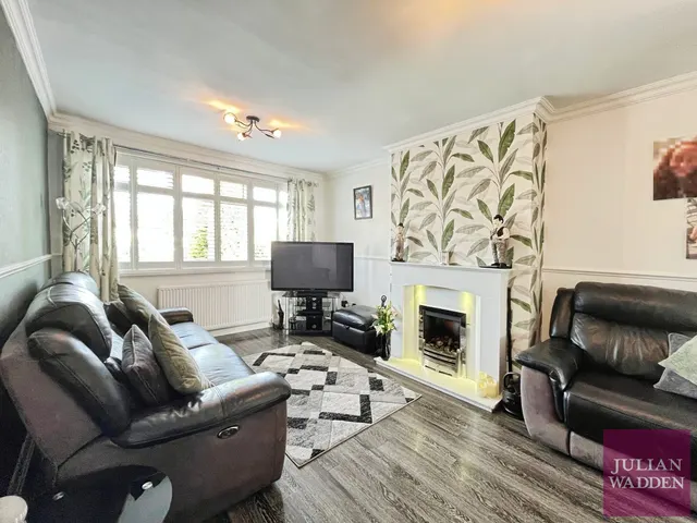 Windmill Lane, Denton, M34, photo 2