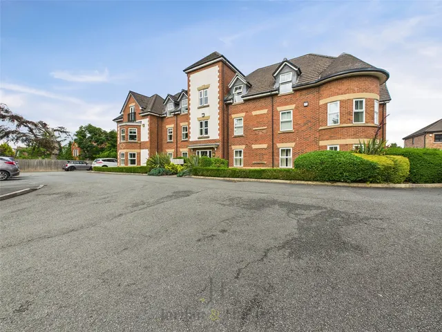 Photo 2 — Fluin Lane, Frodsham, Cheshire, WA6 7QU