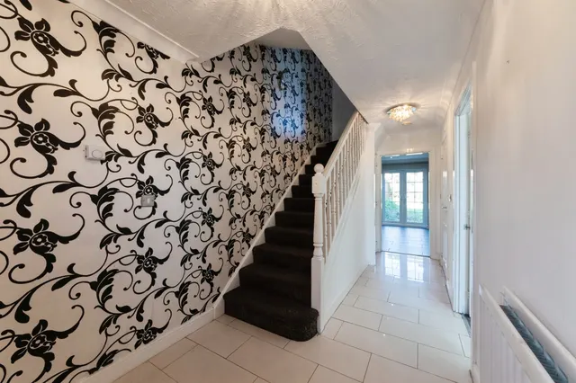 Boundary Lane, Shirley, B90, photo 3