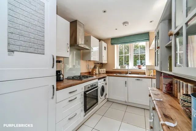 Parrott Grove, Bedford, MK43, photo 3
