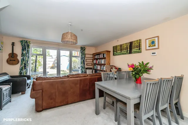 Parrott Grove, Bedford, MK43, photo 2