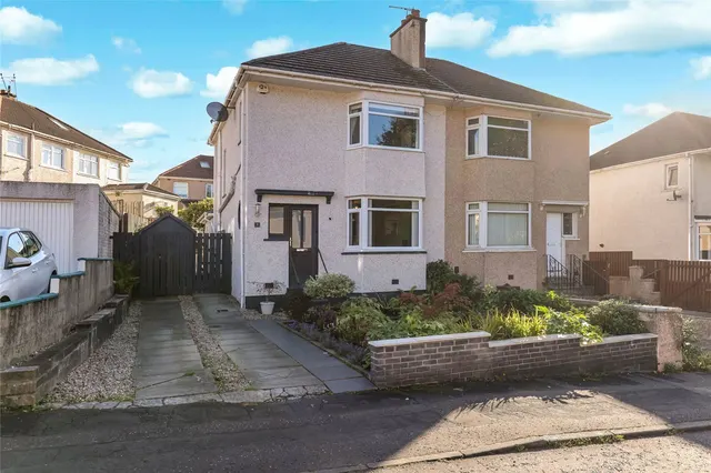 Viewfield Drive, Garrowhill, G69, photo 1