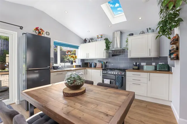 Viewfield Drive, Garrowhill, G69, photo 3