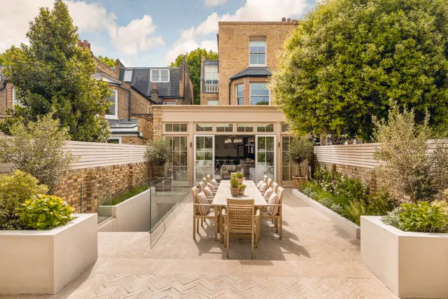 Photo 3 — Doneraile Street, Fulham, South West London