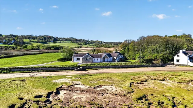 Red Wharf Bay, Pentraeth, LL75, photo 1