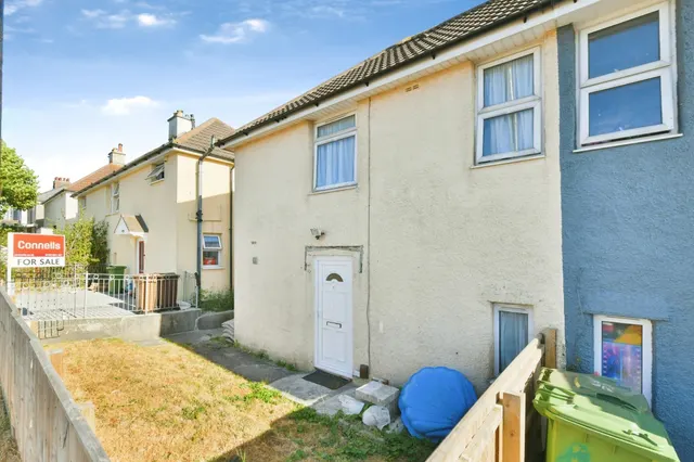 Channel Park Avenue, Plymouth, photo 1