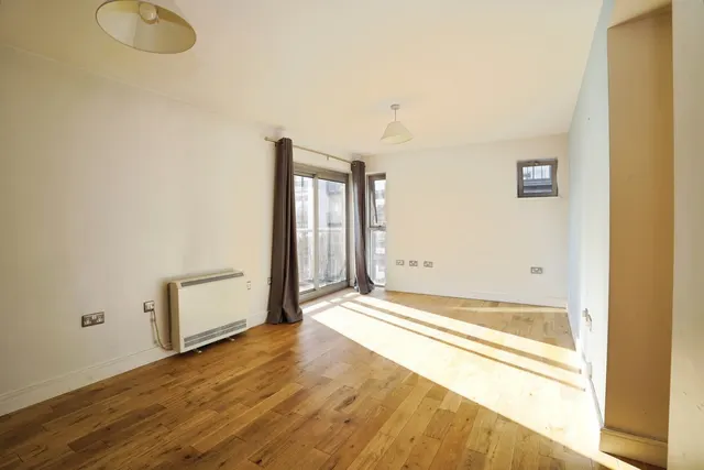 Three Queens Lane, Bristol, BS1, photo 2