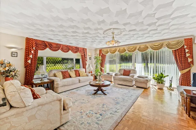 Photo 3 — Zaynah Hophurst Hill, Crawley Down, Crawley, Crawley, RH10 4LP