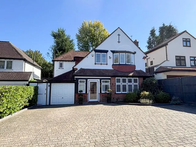 Woodcote Valley Road, Purley, CR8, photo 1